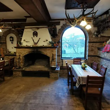 فندق Семеен Хотел Смолена Smilyan (Smolyan)